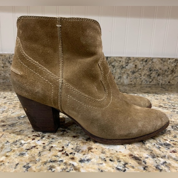 Frye Renee Seam Ankle Boot Brown Leather Women's 7.5 7 1/2 Distressed Heeled - Picture 2 of 11